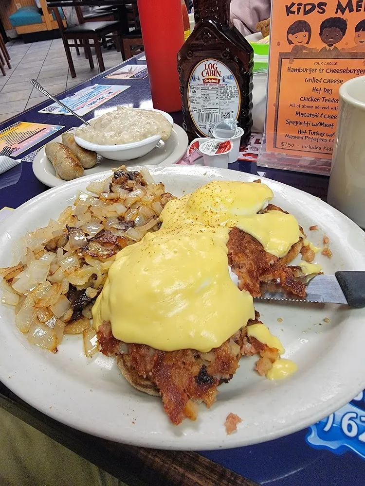 Corned Beef Hash Eggs Benedict